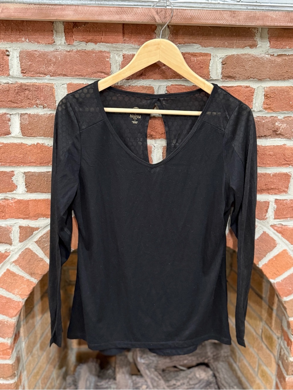 Balance Collection Black Long Sleeve V-Neck Top